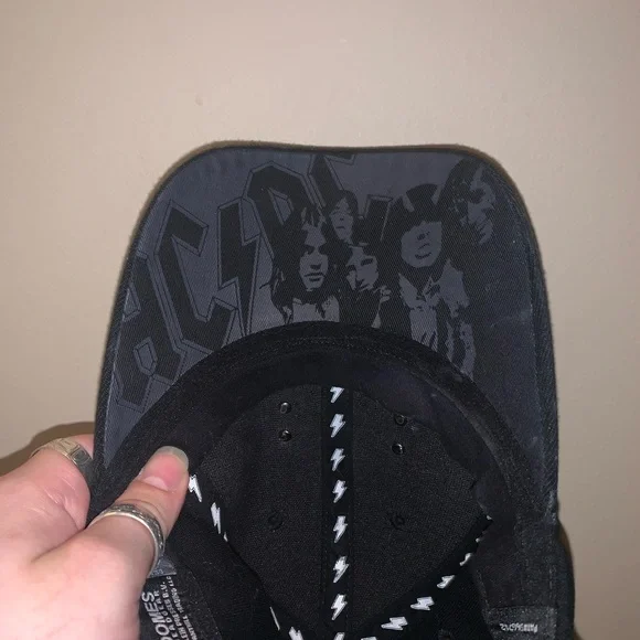 AC/DC hat - Picture 2 of 2
